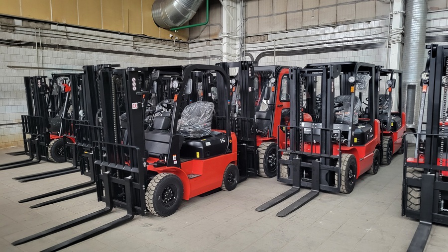 Тест-драйв складской техники на нашем складе в Первоуральске