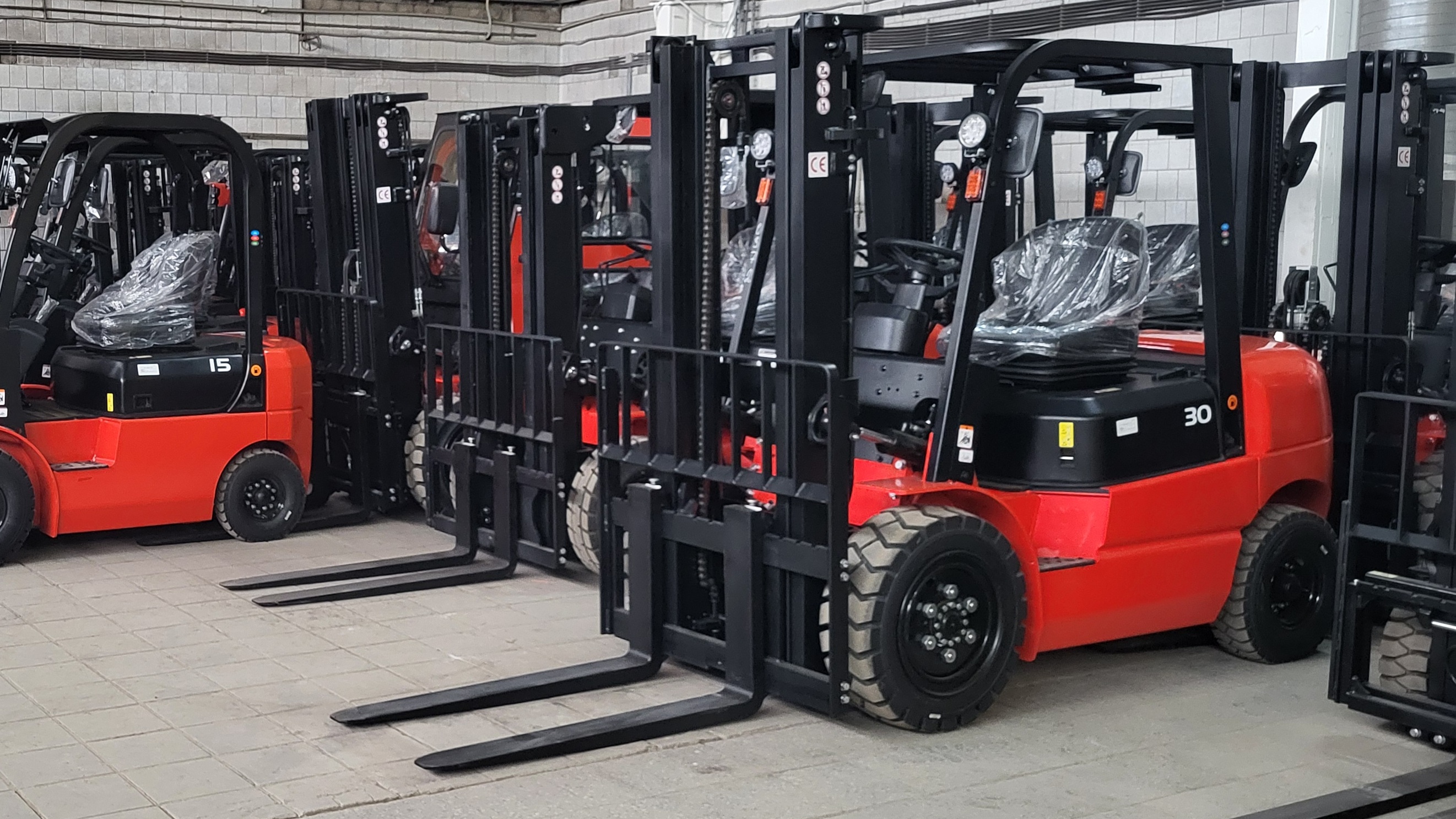 Тест-драйв складской техники на нашем складе в Первоуральске