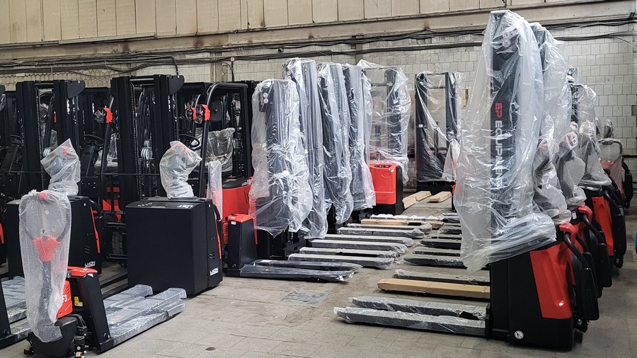 Тест-драйв складской техники на нашем складе в Первоуральске