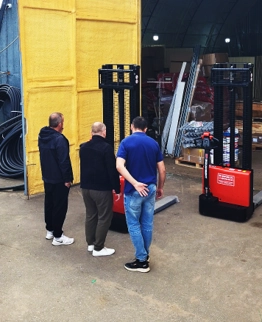 Тест-драйв складской техники на нашем складе в Первоуральске